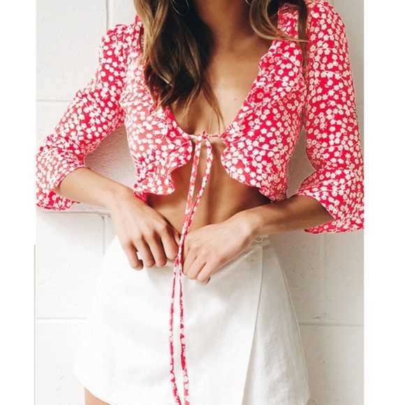 Adorable Front Tie Crop Top - Picture 2 of 8